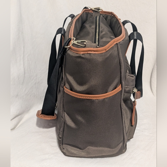 Adrienne Vittadini Olive & brown Messenger bag - Picture 5 of 7